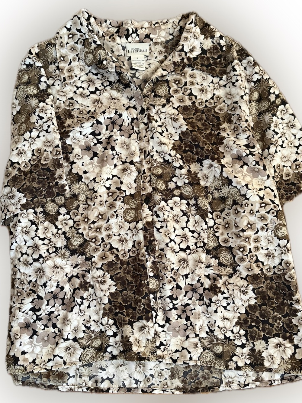 Essentials Women's Short-Sleeve Floral Button-Up